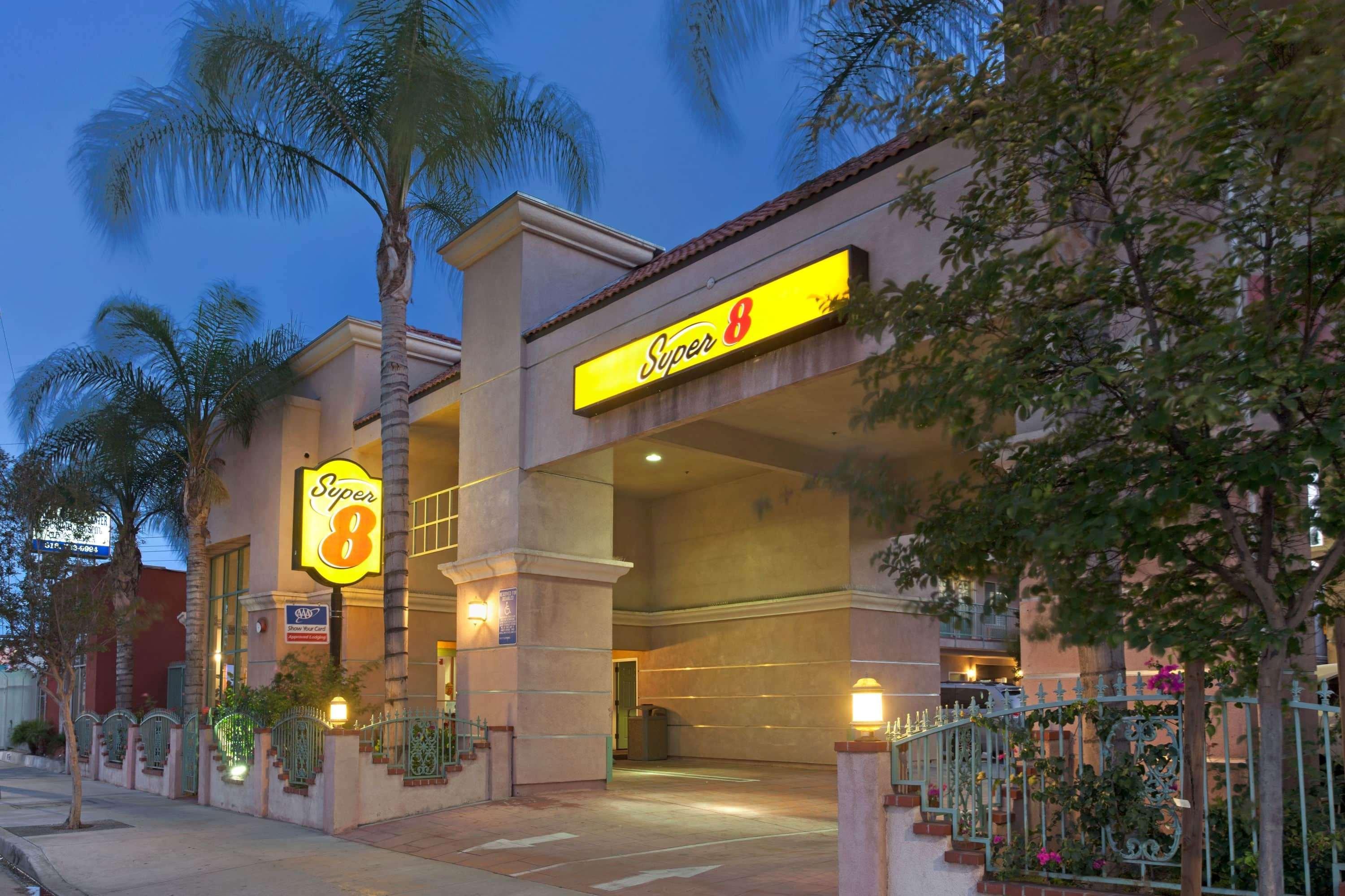 Super 8 By Wyndham North Hollywood Motel Los Angeles Kültér fotó